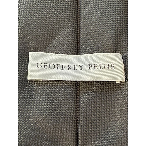 Geoffrey Beene, Black, Hand Made, Polyester, Men’s Neck Tie, Made In China - Picture 8 of 9